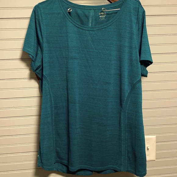 Danskin Tops - Women’s Danskin active shirt